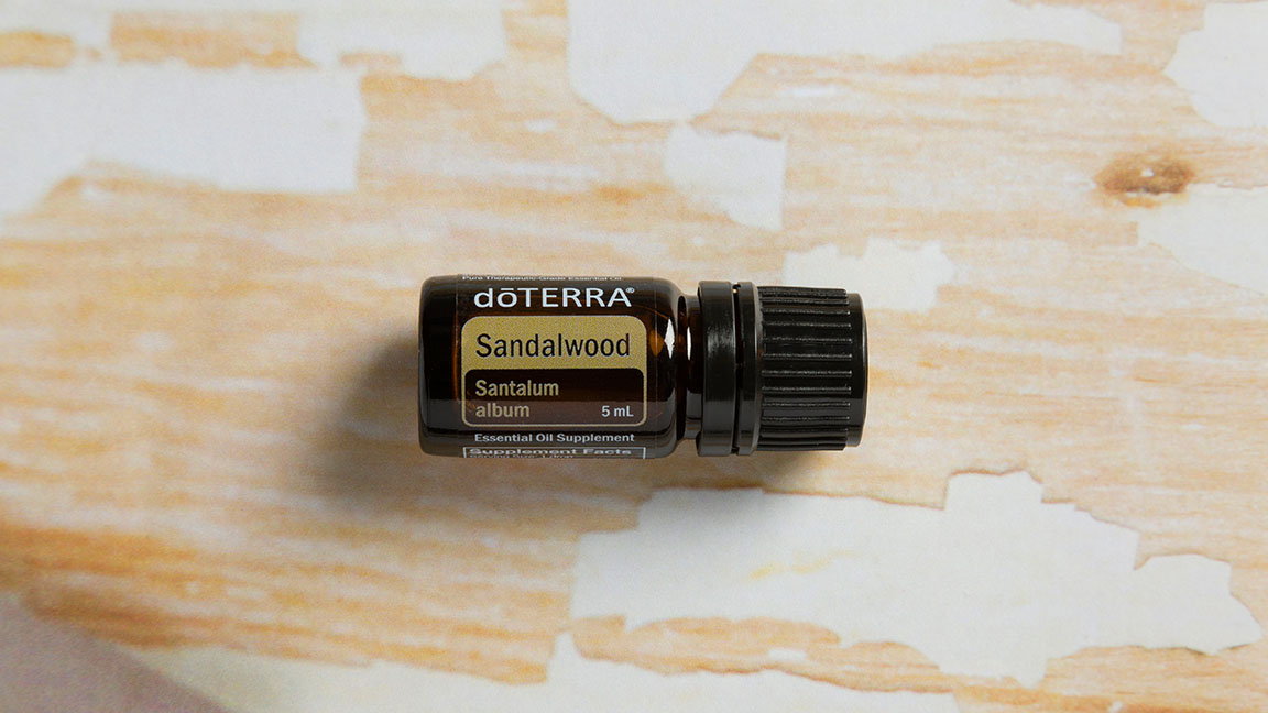 16x9_1152x648_sandalwood_essential_oil_spotlight_us_english_web.jpg