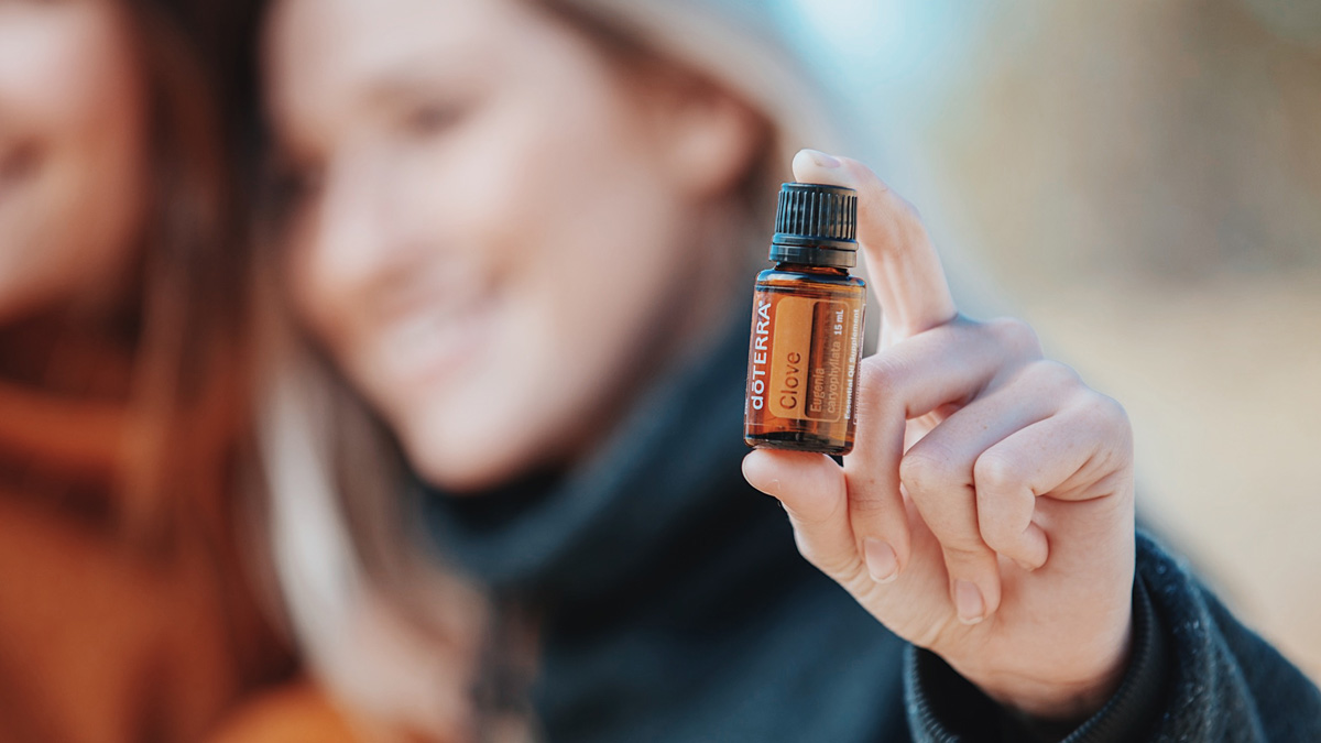 16x9-1200x675-clove-oil-product-spotlight.jpg