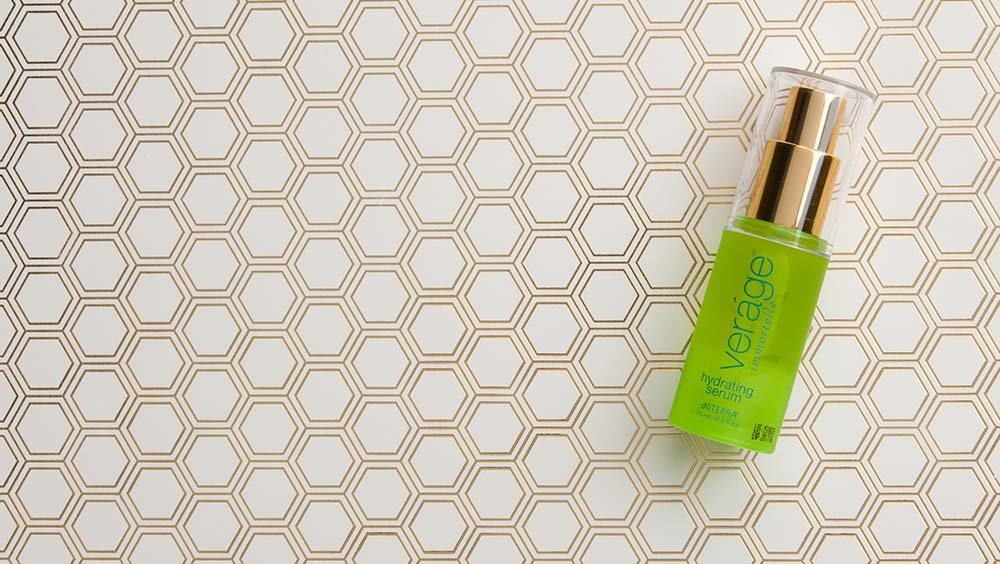 16x9_1000x564_verage_hydrating_serum_spotlight_us_english_web.jpg