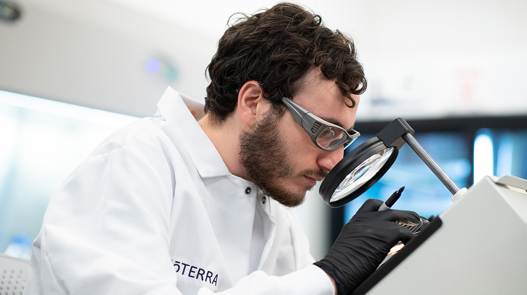 16x9_1000x500_a_chemists_perspective 1.jpg